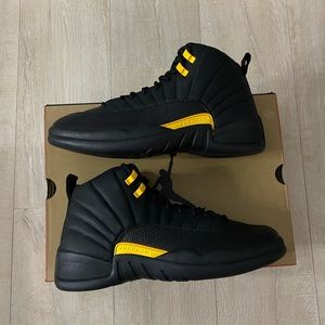 Air Jordan 12 black taxi size 11